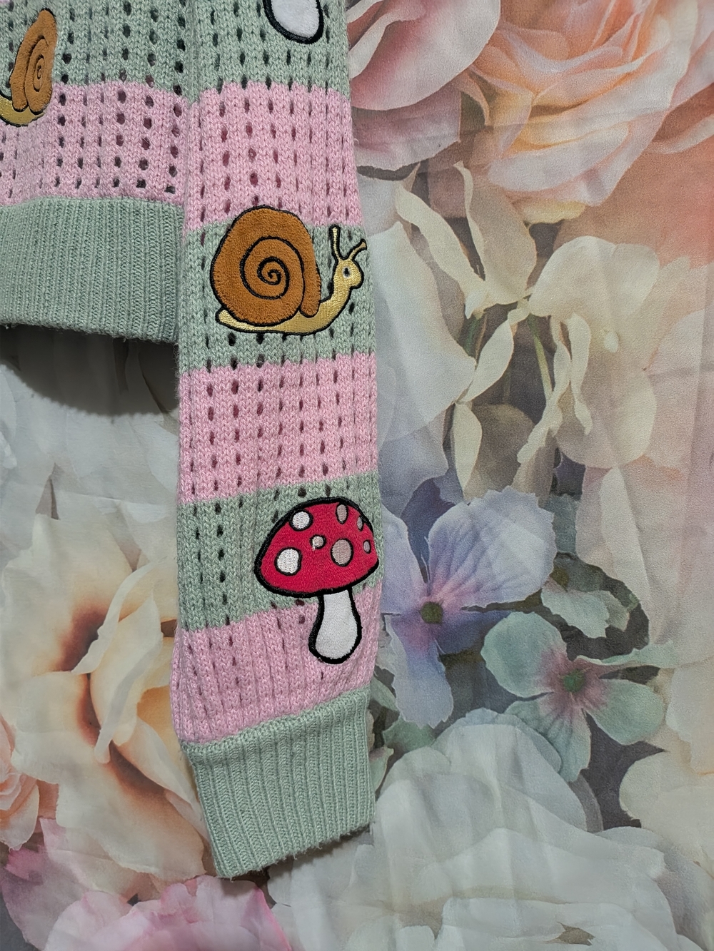 Hot Topic Mint Green & Pink Snail Mushroom Sweater Set - Picture 9 of 11